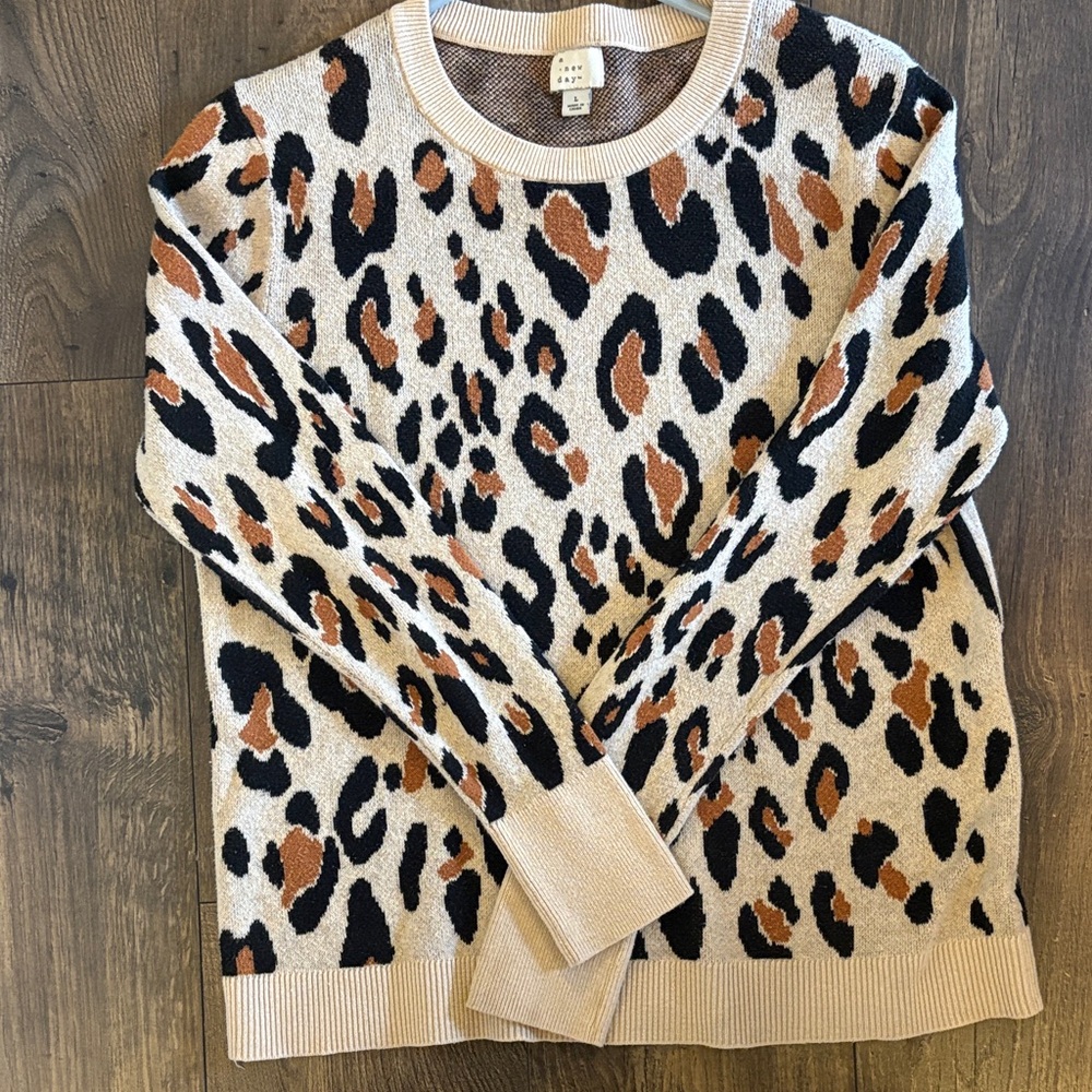 a new day Leopard Print Sweater - Black and Brown